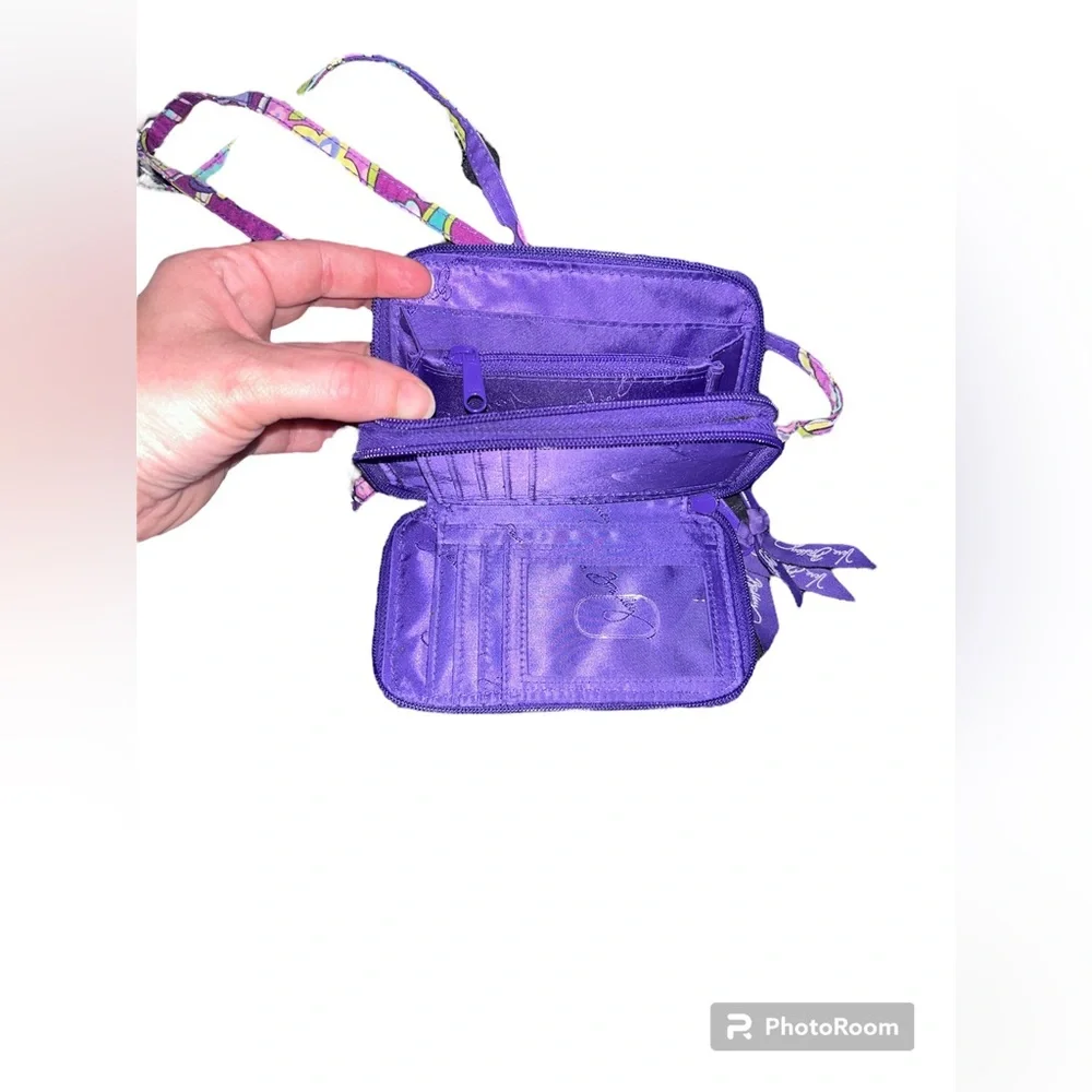 EUC Vera Bradley RFID All in One Crossbody Bag Wallet in Classic Paisley Purple - Picture 5 of 6